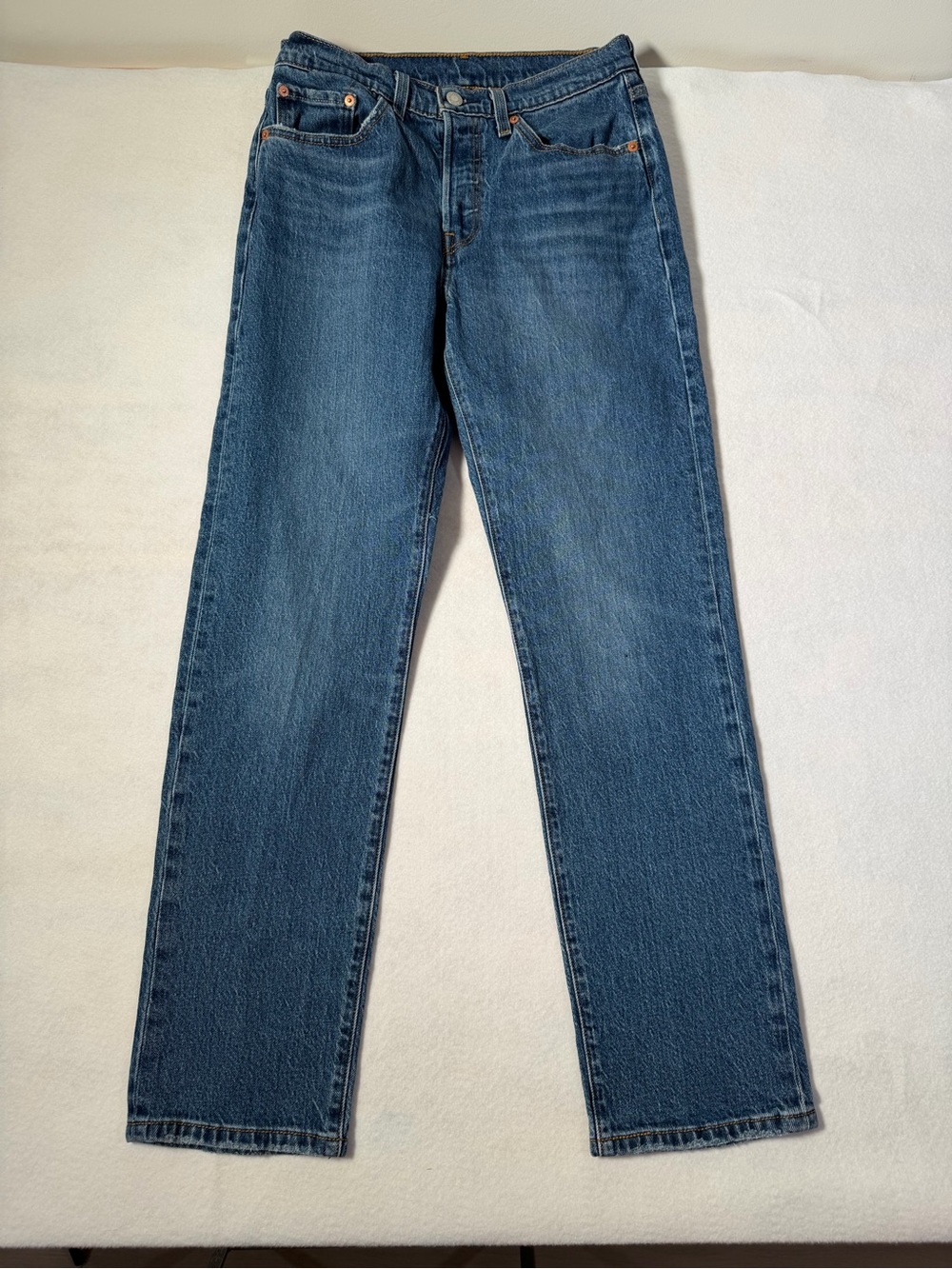 Levi's women’s Medium Blue Straight Jeans